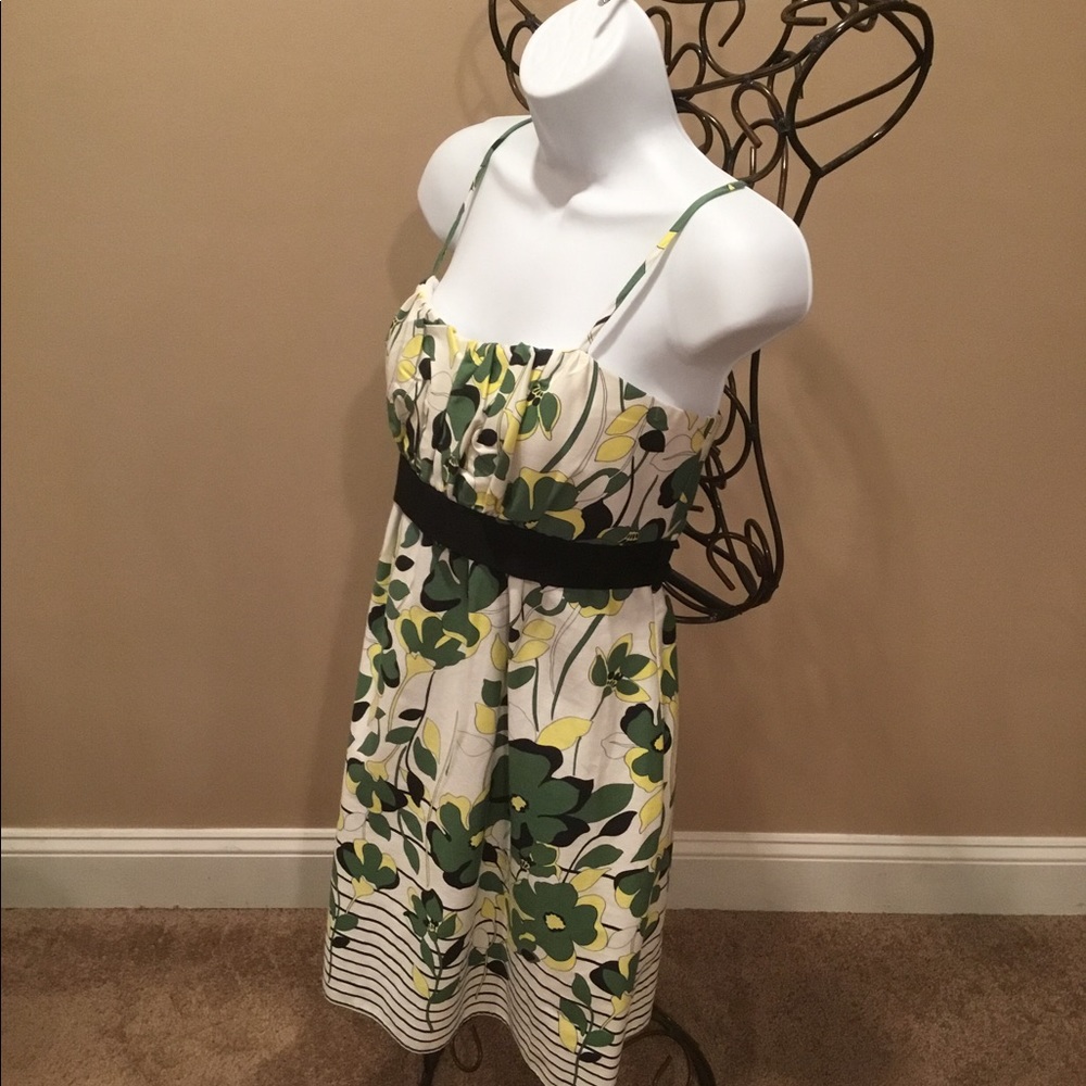 SUN DRESS 🆕 - Picture 6 of 9